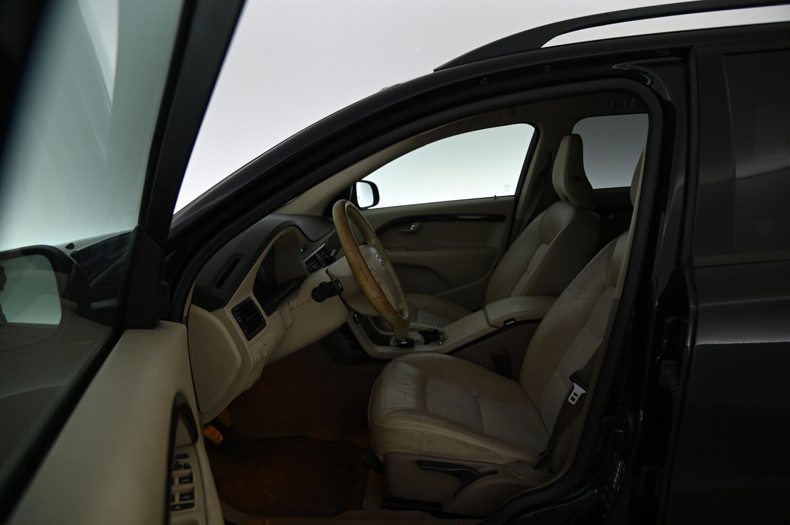 Volvo V70 2008 2,0D Momentum *Myydään Huutokaupat.com*