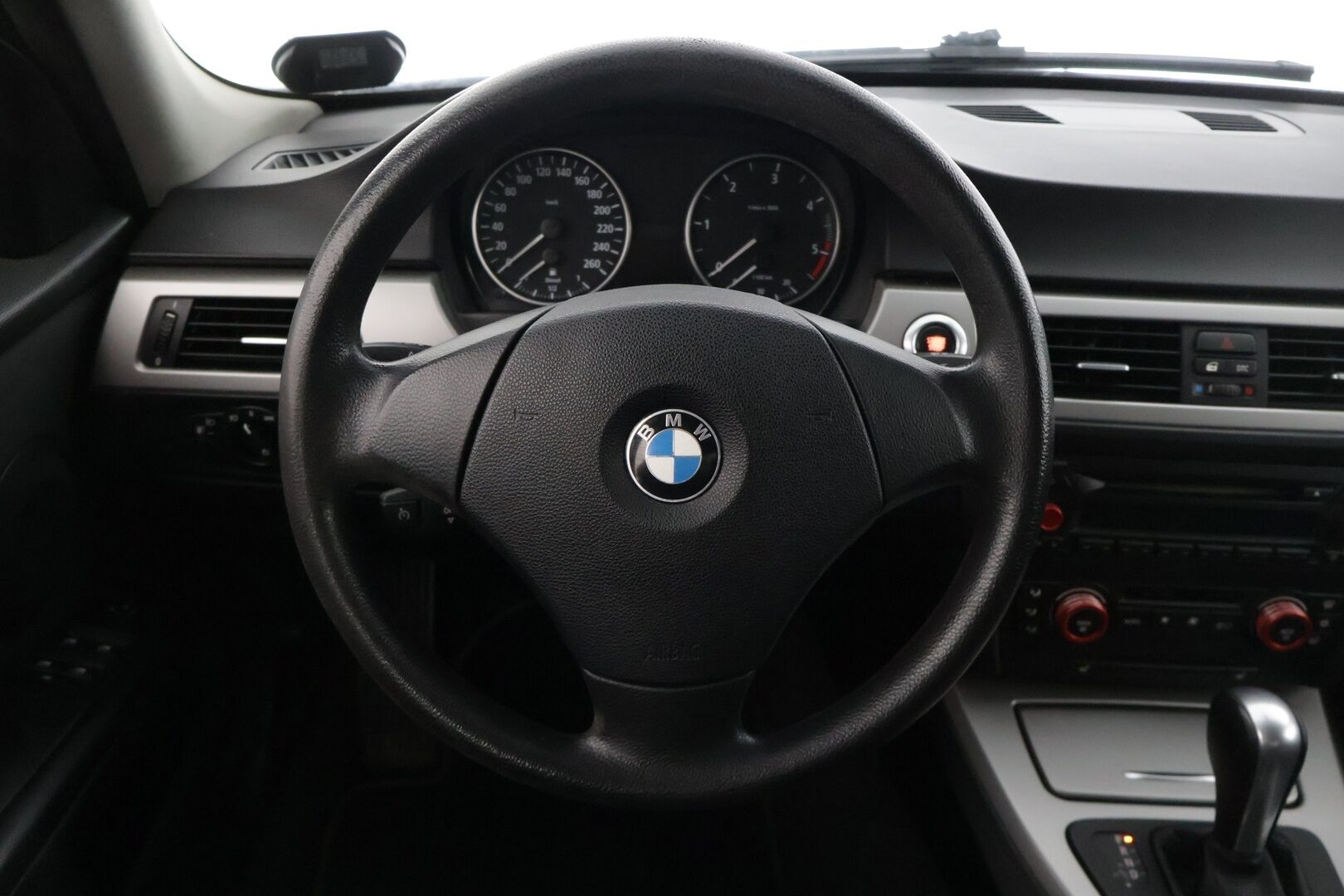 BMW 320 2006 4D 320D SEDAN AUTOMATIC-VC31/276 * MYYDÄÄN HUUTOKAUPAT.COM *