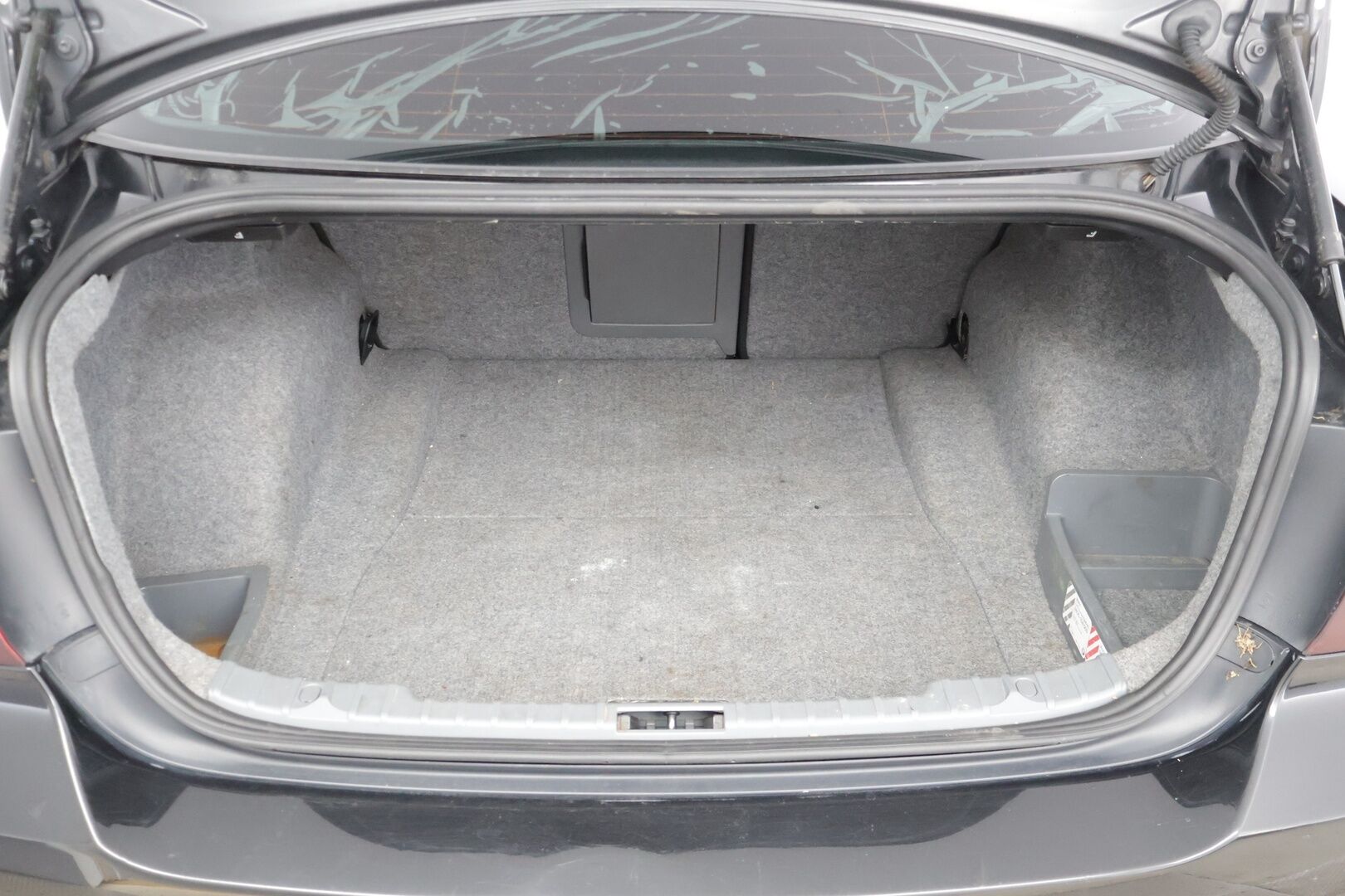 BMW 320 2006 4D 320D SEDAN AUTOMATIC-VC31/276 * MYYDÄÄN HUUTOKAUPAT.COM *