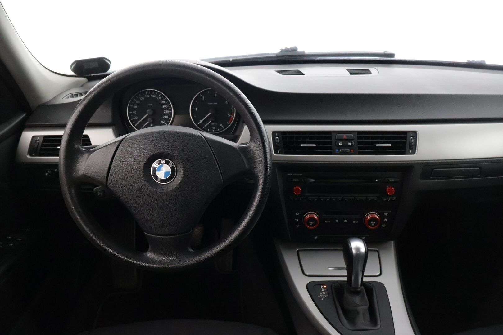 BMW 320 2006 4D 320D SEDAN AUTOMATIC-VC31/276 * MYYDÄÄN HUUTOKAUPAT.COM *