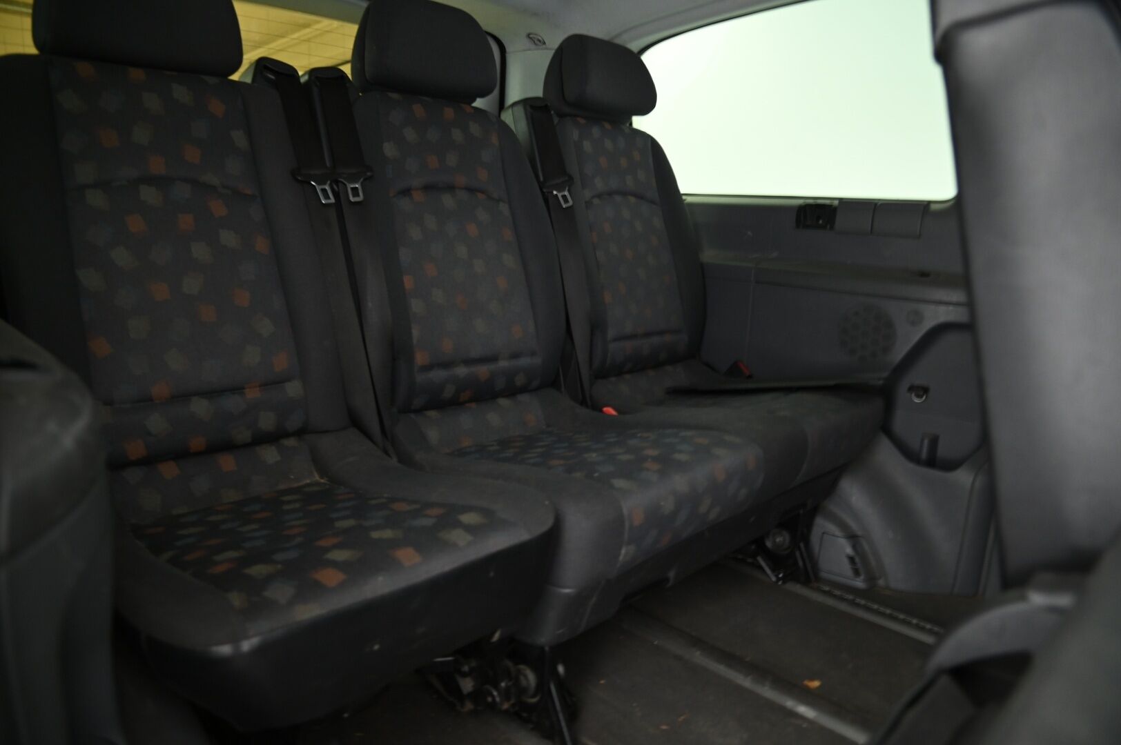 Mercedes-Benz Vito 2004 4D VITO KOMBI 115 CDI AUTOMATIC *Myydään huutokaupat.com*