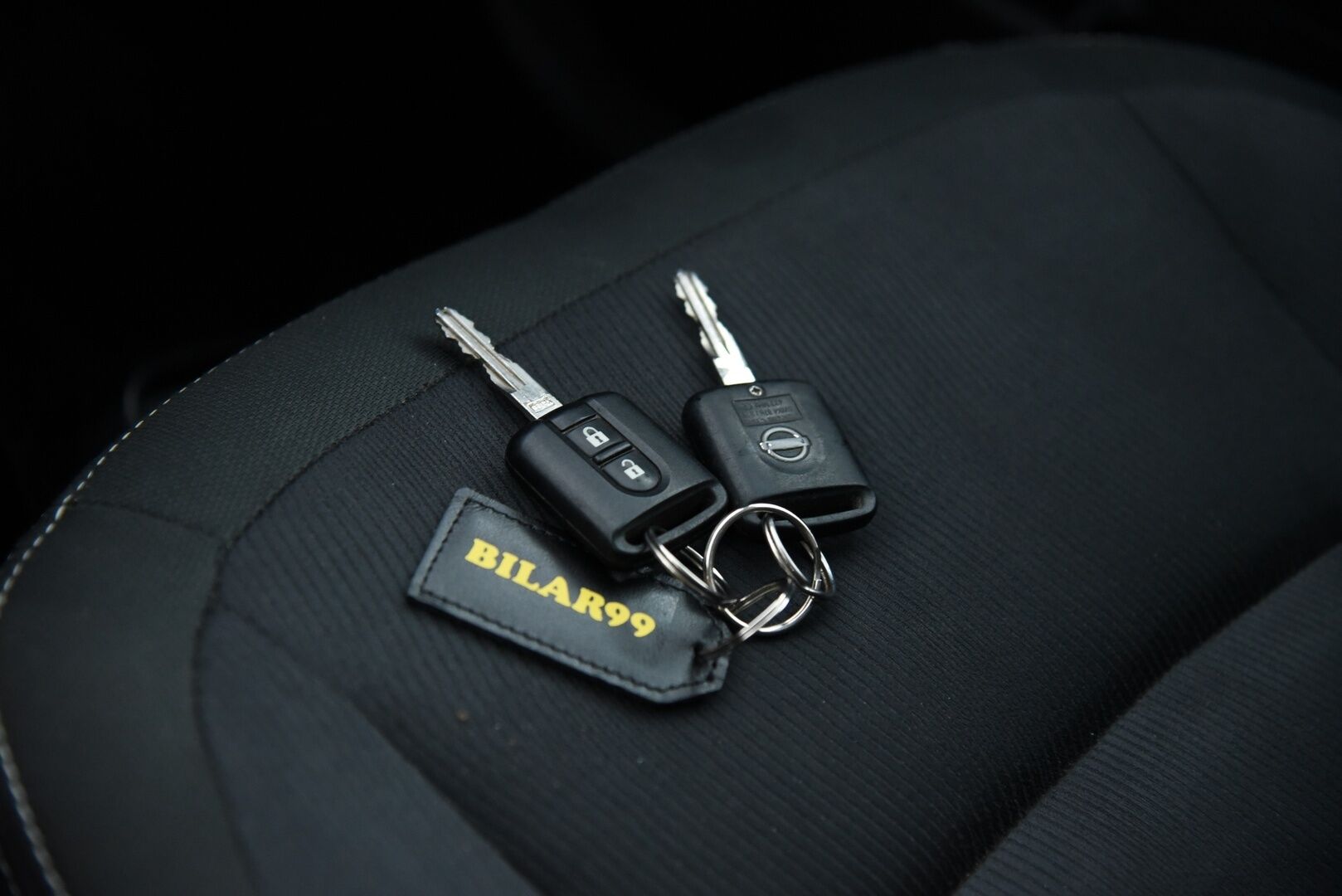 Nissan Qashqai 2009 1,6 Visia 5MT 4x2 - *AUTO MYYDÄÄN HUUTOKAUPAT:COMISSA*