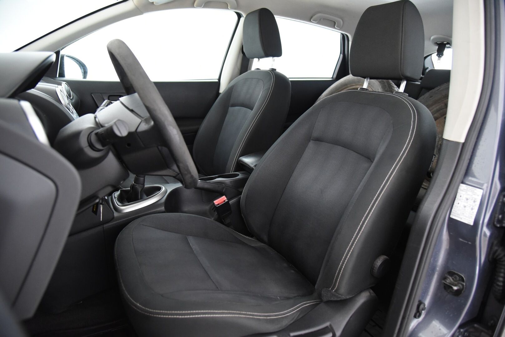 Nissan Qashqai 2009 1,6 Visia 5MT 4x2 - *AUTO MYYDÄÄN HUUTOKAUPAT:COMISSA*