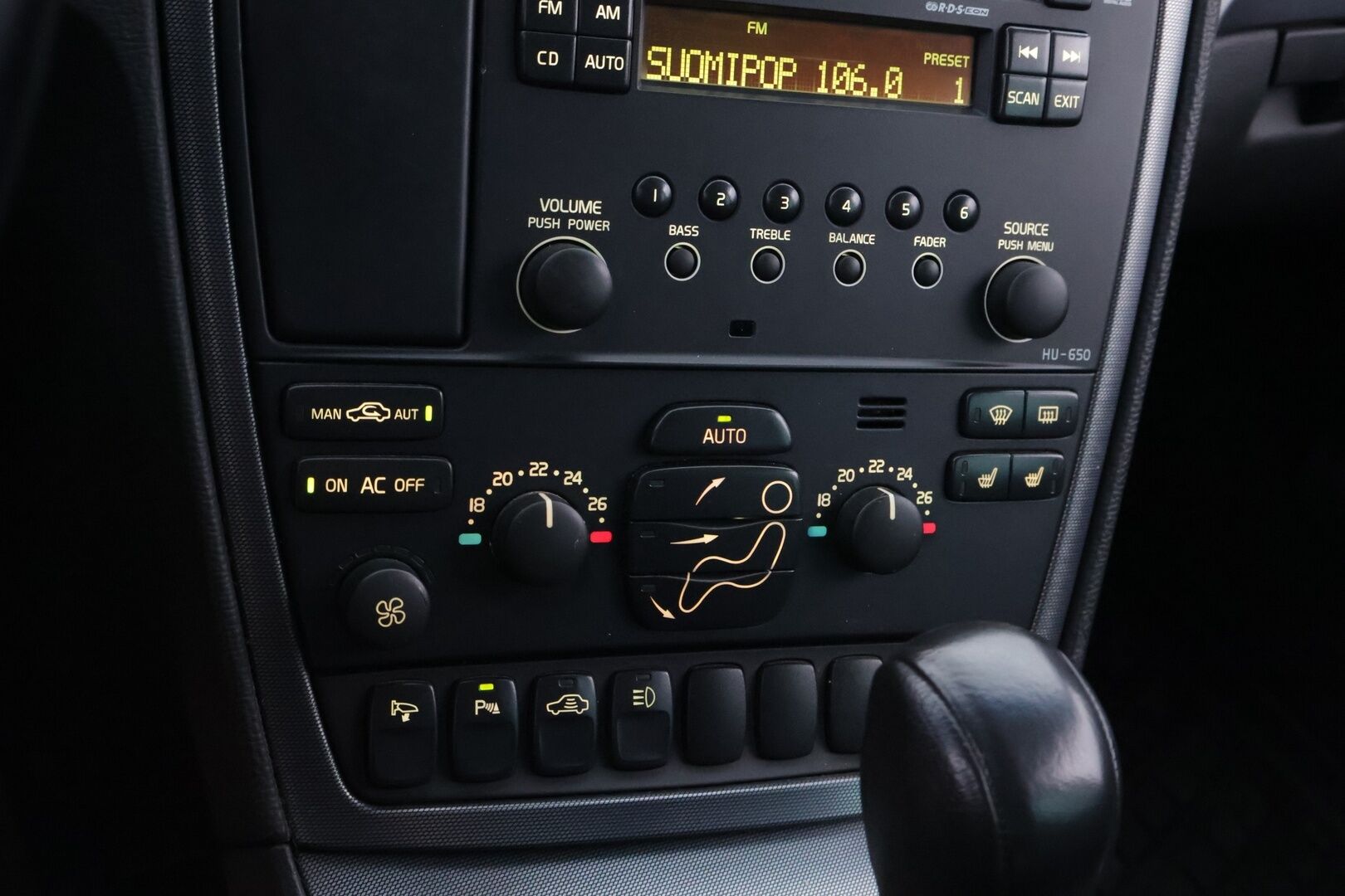 Volvo V70 2006 D5 AWD - YritysOutlet - Myydään vain yrityksille - – Tämä auto myydään YritysOutlet -valikoimasta vain yritykselle