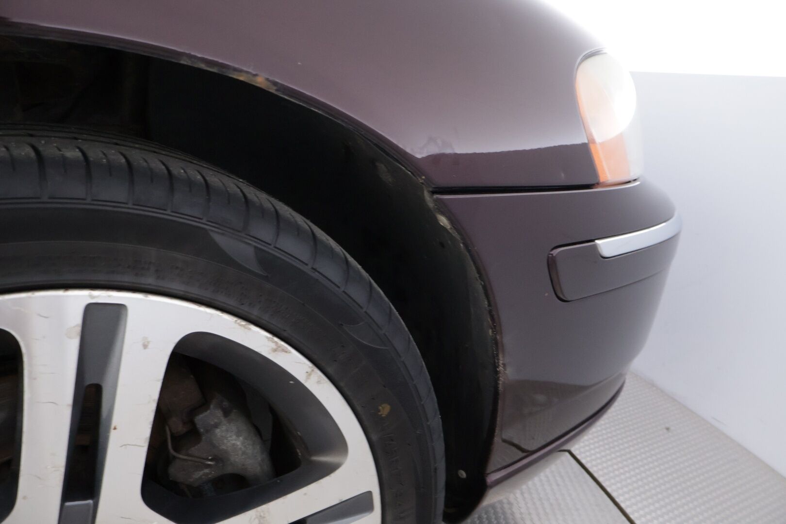 Volvo V70 2006 D5 AWD - YritysOutlet - Myydään vain yrityksille - – Tämä auto myydään YritysOutlet -valikoimasta vain yritykselle