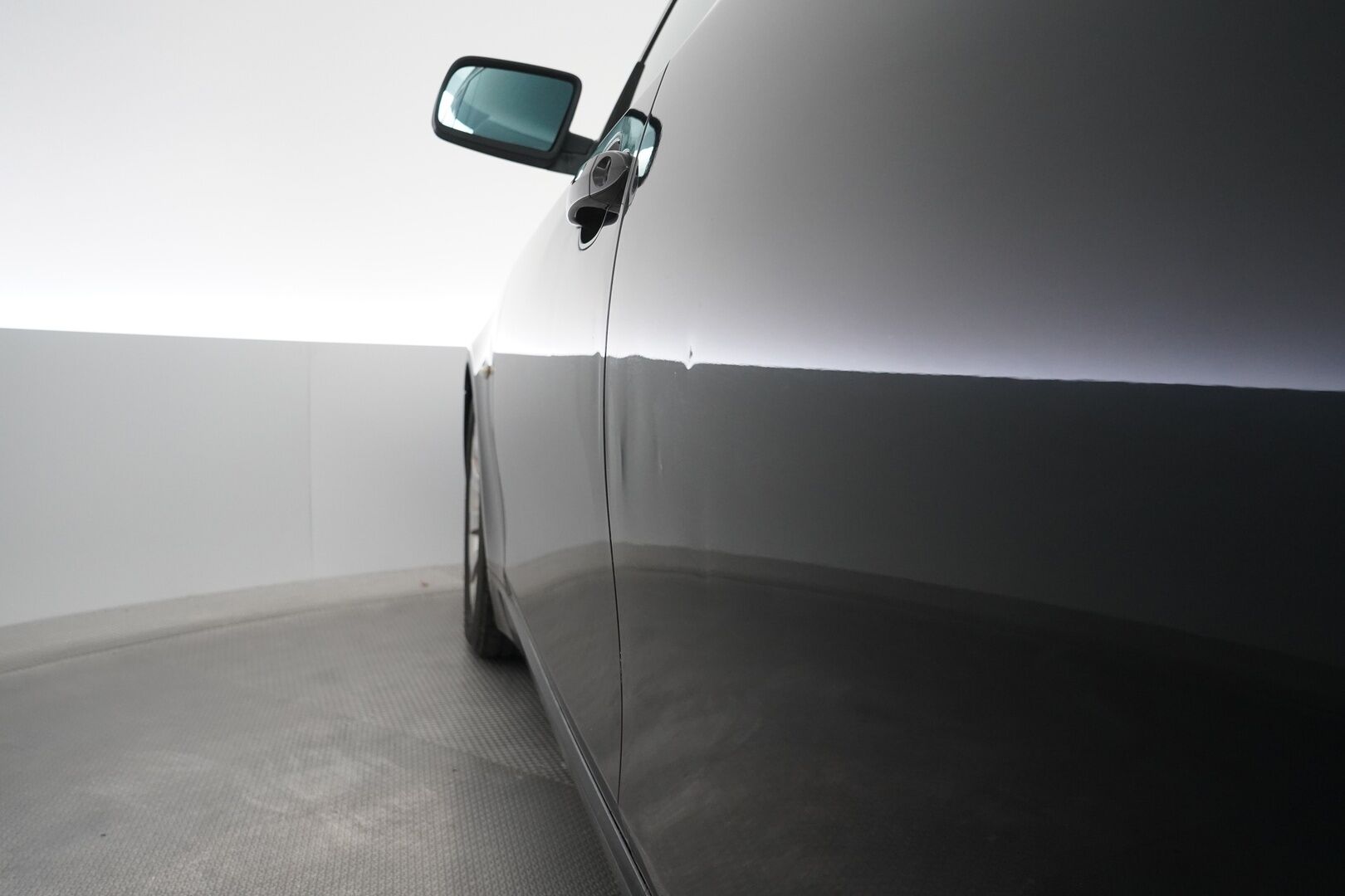 BMW 520 2009 E61 Touring - YritysOutlet - Myydään vain yrityksille - Leimaa 11/2026 / Kahdet hyvät renkaat vanteilla / Lohko + sisälämmitin / Lisävalo