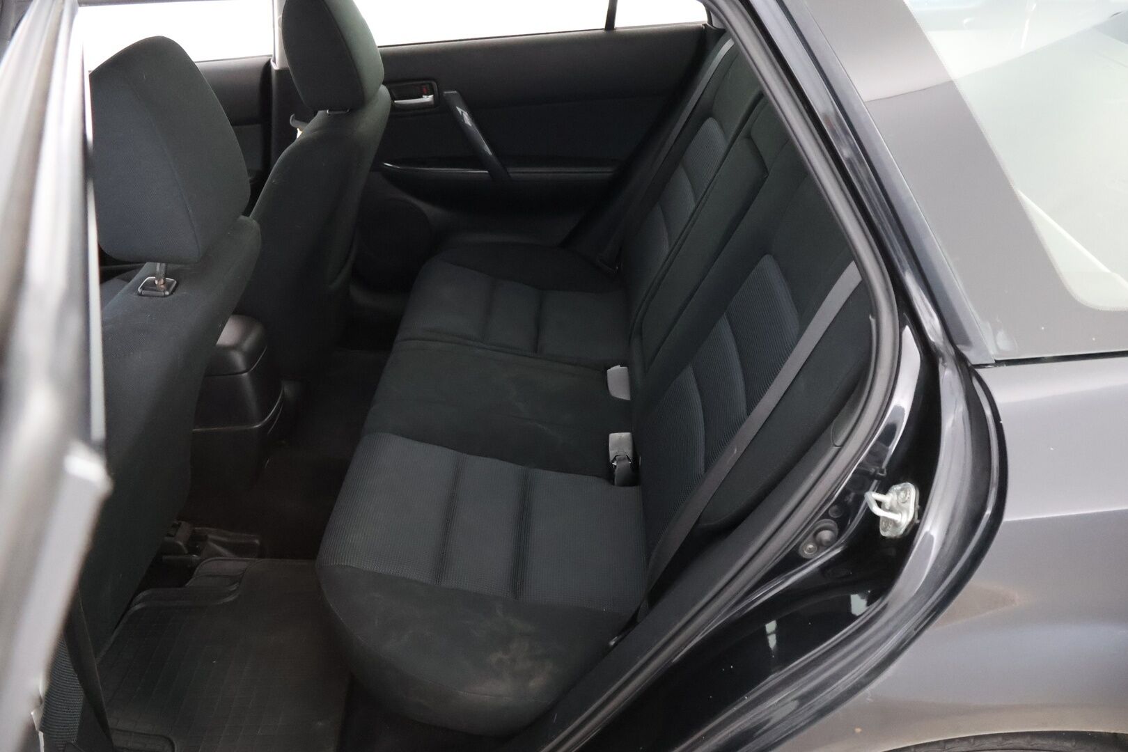 Mazda 6 2006 MYYDÄÄN HUUTOKAUPAT.COM!