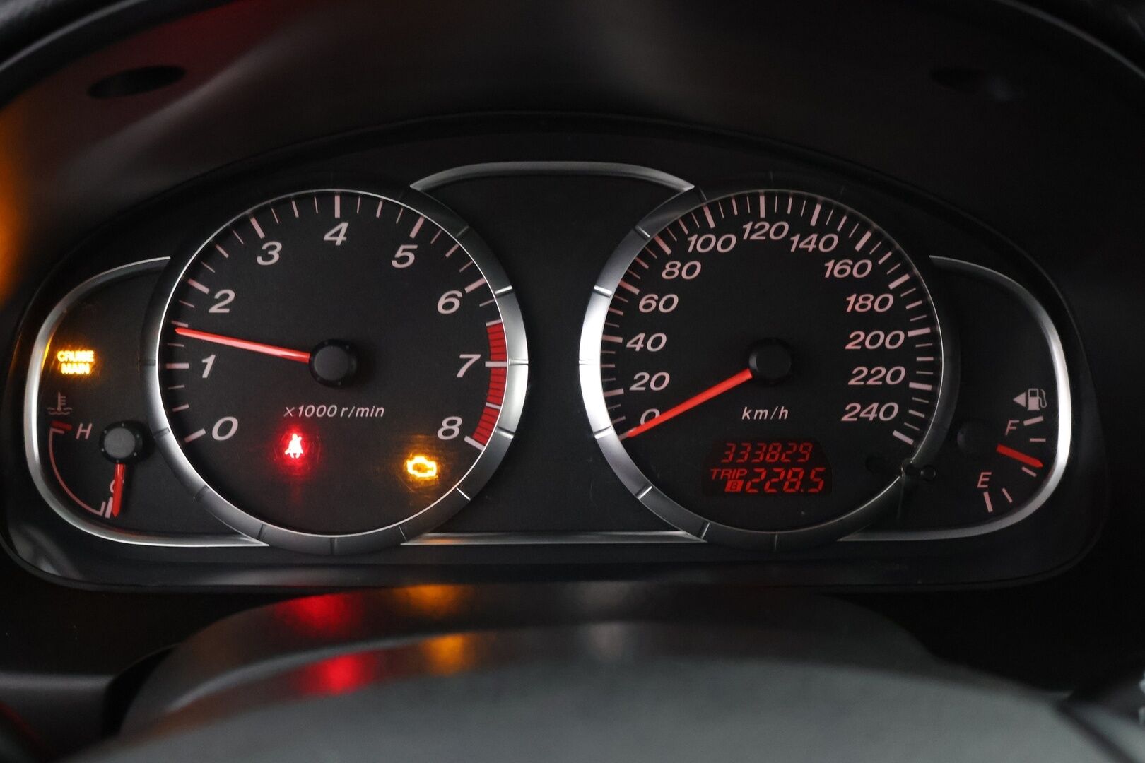 Mazda 6 2006 MYYDÄÄN HUUTOKAUPAT.COM!