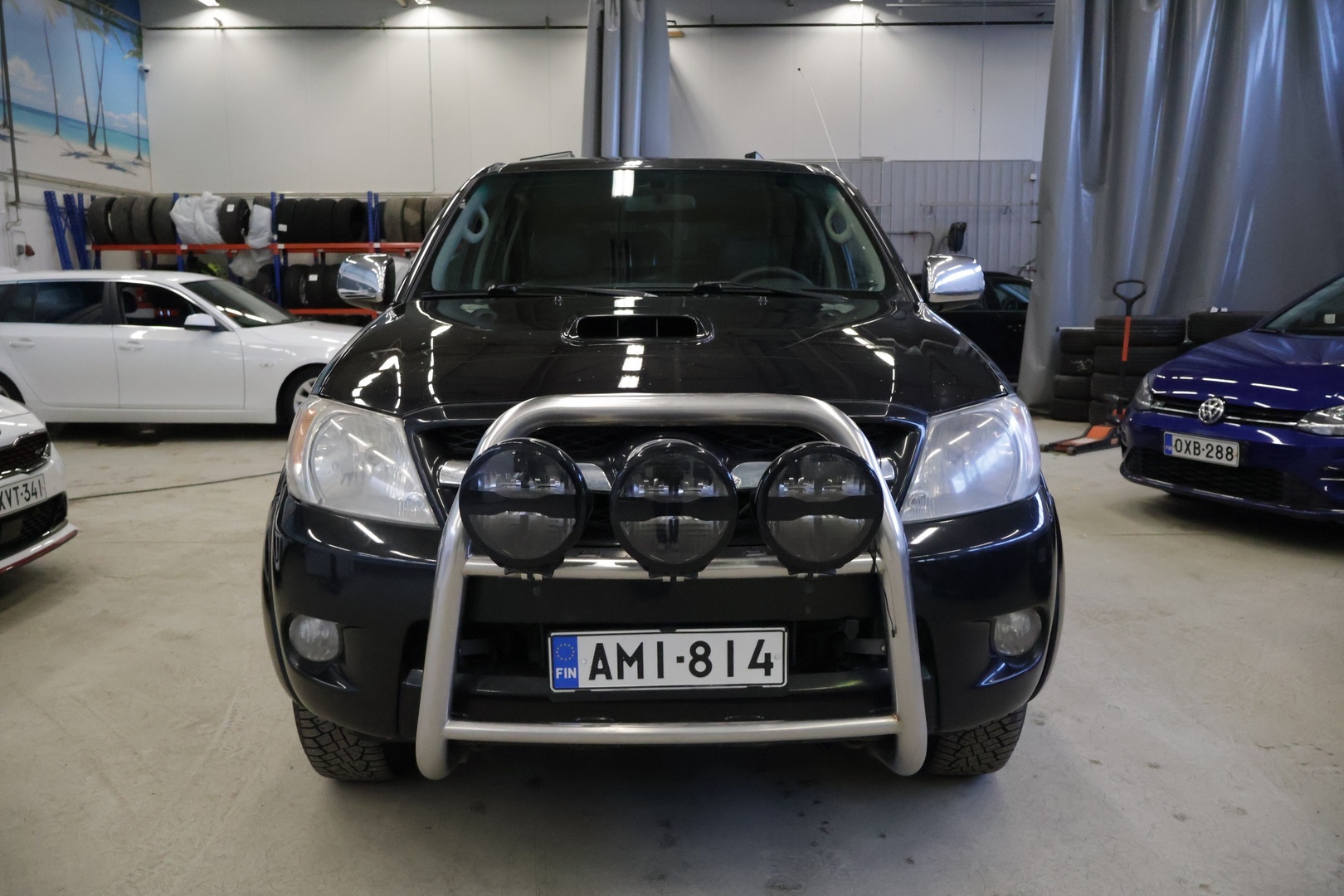 Toyota Hilux 2007 Double Cab 2,5 D-4D 120 4WD SR AC* Karjaraudat / Pakettiauto / Ilmastointi / Kahdet renkaat * - *  Vetokoukku / Penkinlämmittimet / LED-Lisävalot / Lavakate / Lohkolämmitin / Huoltokirja * 