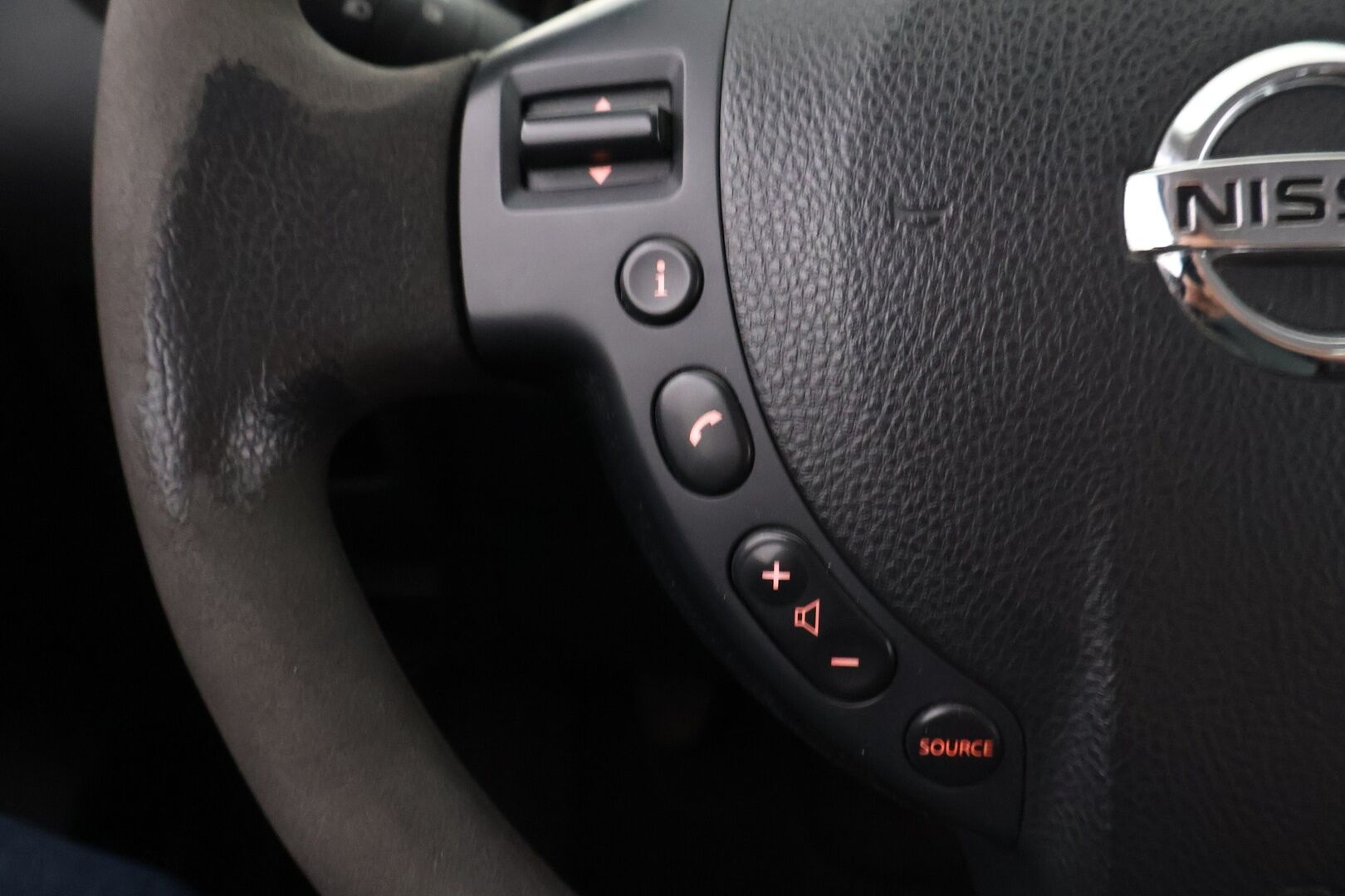 Nissan Qashqai 2009 1,5 dCi Visia 6MT 4x2 *Myydään huutokaupat.com / Koukku / Juuri katsastettu!*