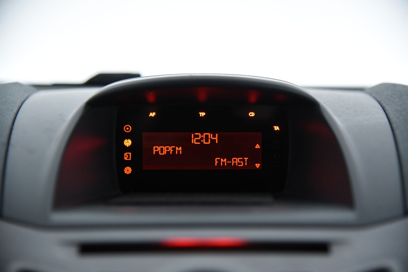 Ford Fiesta 2010 1,25 60 hv Trend M5 5-ovinen / YritysOutlet - Myydään vain yrityksille - Suomi auto / Hyvät huollot / Katsastettu 21.10.2025