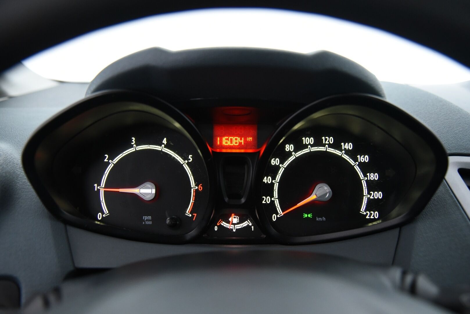 Ford Fiesta 2010 1,25 60 hv Trend M5 5-ovinen / YritysOutlet - Myydään vain yrityksille - Suomi auto / Hyvät huollot / Katsastettu 21.10.2025