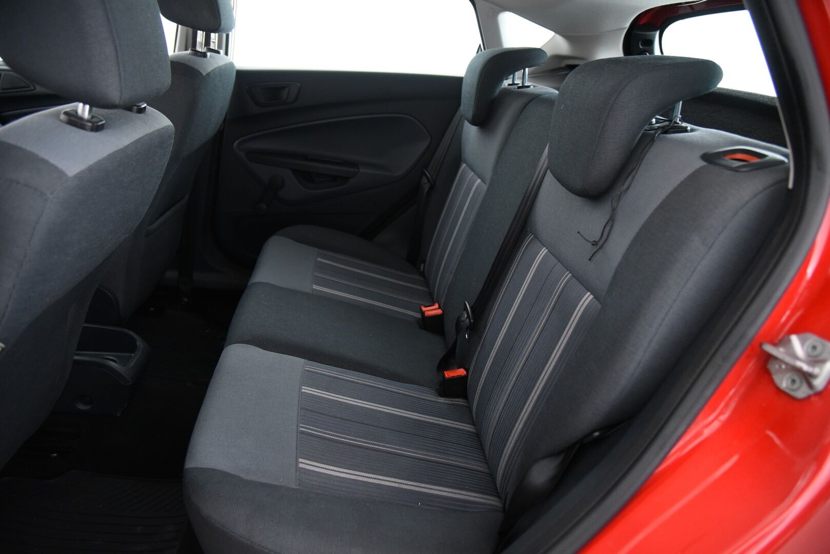 Ford Fiesta 2010 1,25 60 hv Trend M5 5-ovinen / YritysOutlet - Myydään vain yrityksille - Suomi auto / Hyvät huollot / Katsastettu 21.10.2025