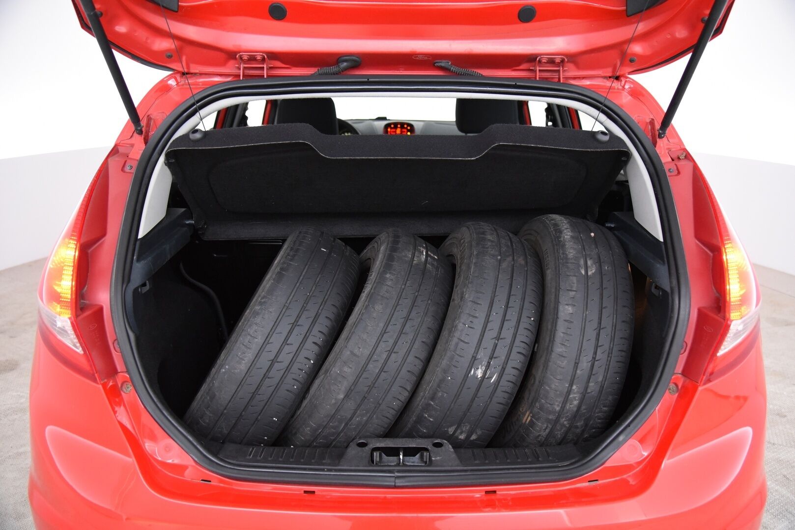 Ford Fiesta 2010 1,25 60 hv Trend M5 5-ovinen / YritysOutlet - Myydään vain yrityksille - Suomi auto / Hyvät huollot / Katsastettu 21.10.2025