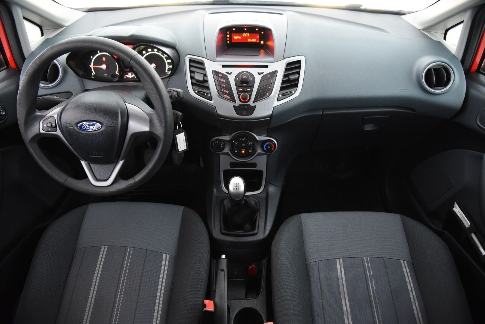 Ford Fiesta 2010 1,25 60 hv Trend M5 5-ovinen / YritysOutlet - Myydään vain yrityksille - Suomi auto / Hyvät huollot / Katsastettu 21.10.2025