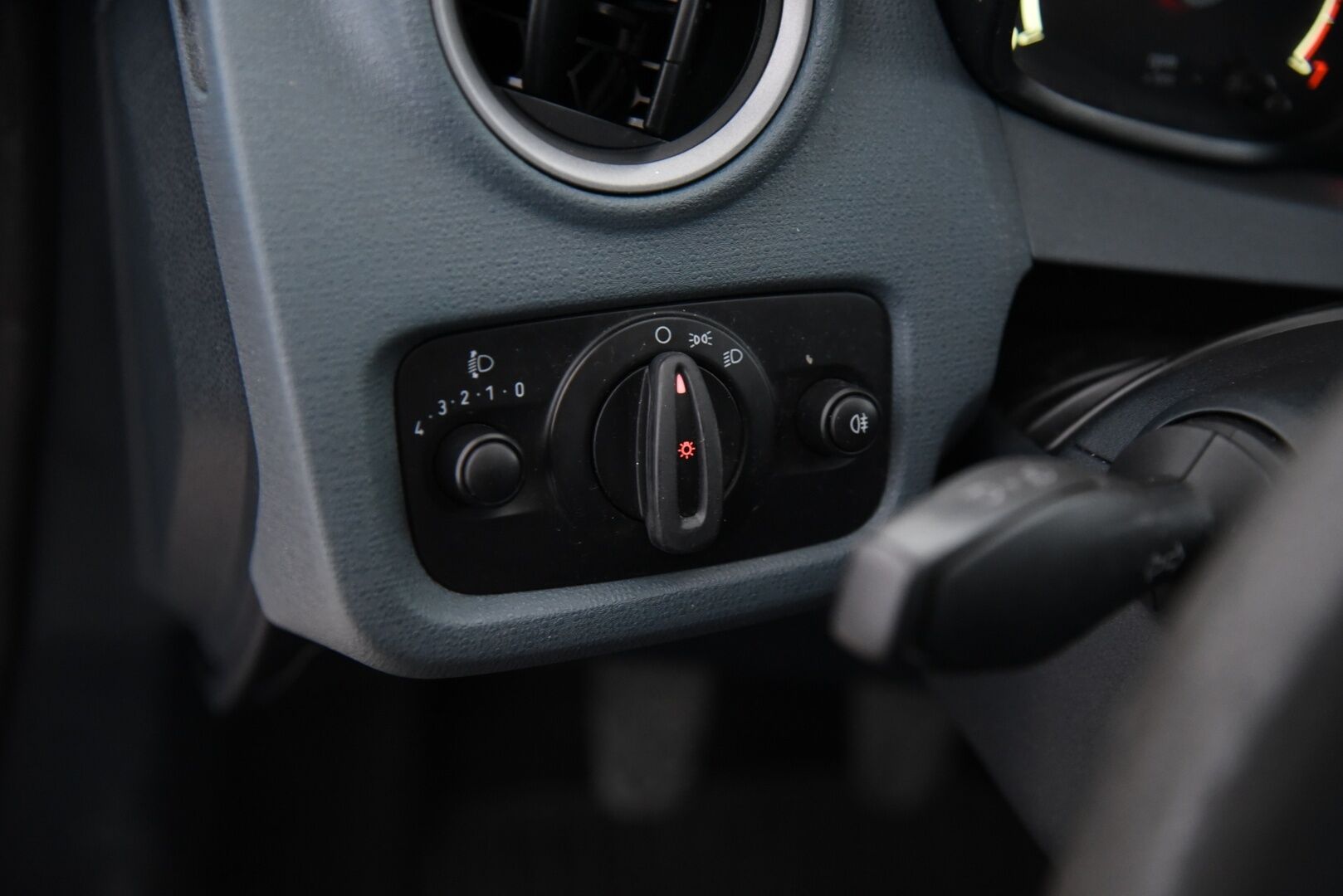 Ford Fiesta 2010 1,25 60 hv Trend M5 5-ovinen / YritysOutlet - Myydään vain yrityksille - Suomi auto / Hyvät huollot / Katsastettu 21.10.2025