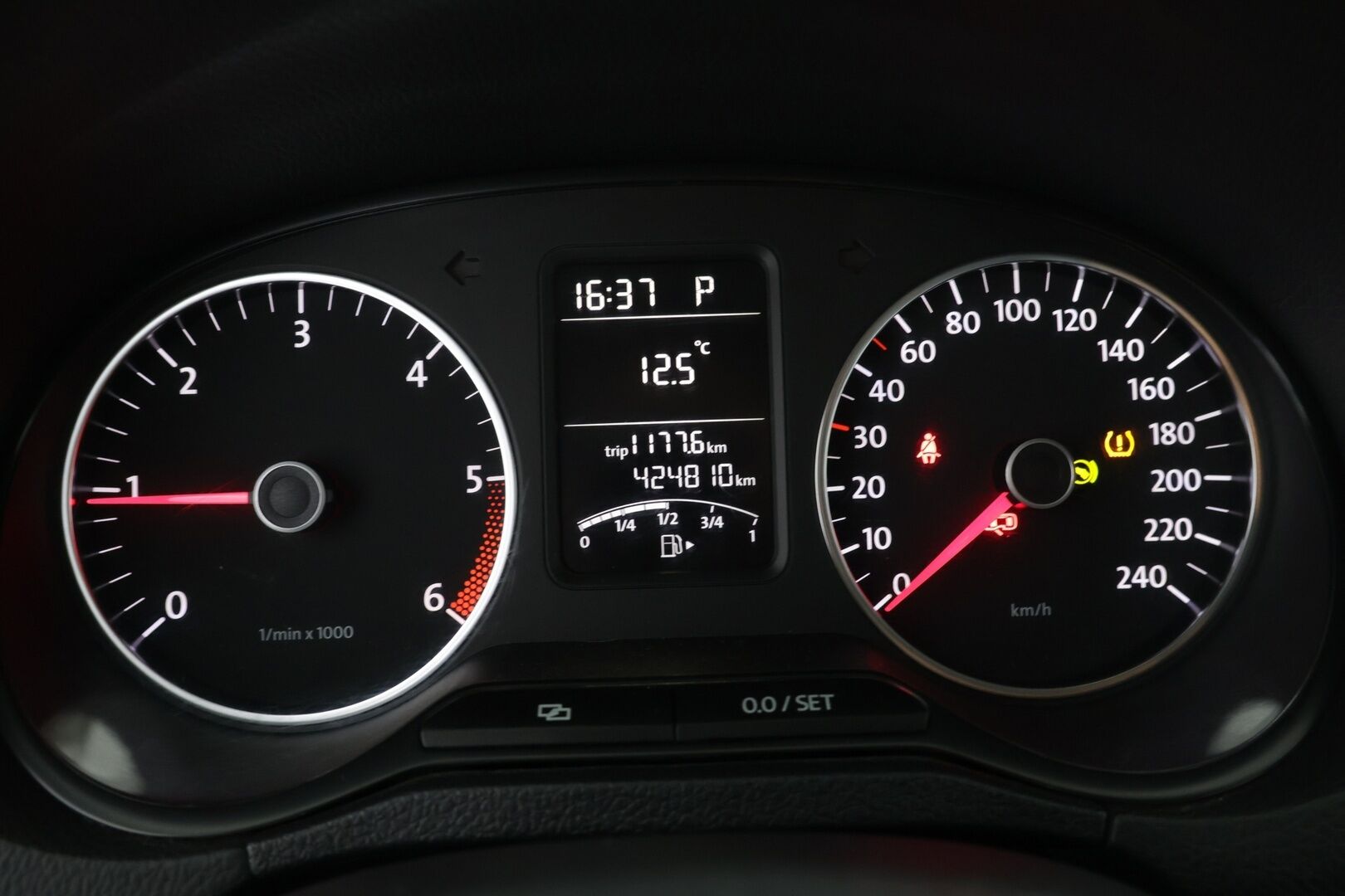 Volkswagen Polo 2010 Comfortline 1,6 TDI 66 kW (90 hv) DSG-automaatti 4-ovinen - YritysOutlet - Myydään vain yrityksille