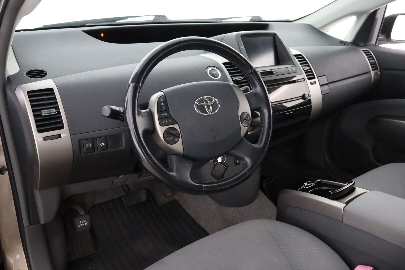 Toyota Prius 2009 HSD 5ov - Merkkihuollettu Suomiauto / Vakkari / Lohko & Sisäpistoke / Peruutustutka / 2x Todella hyvät renkaat!