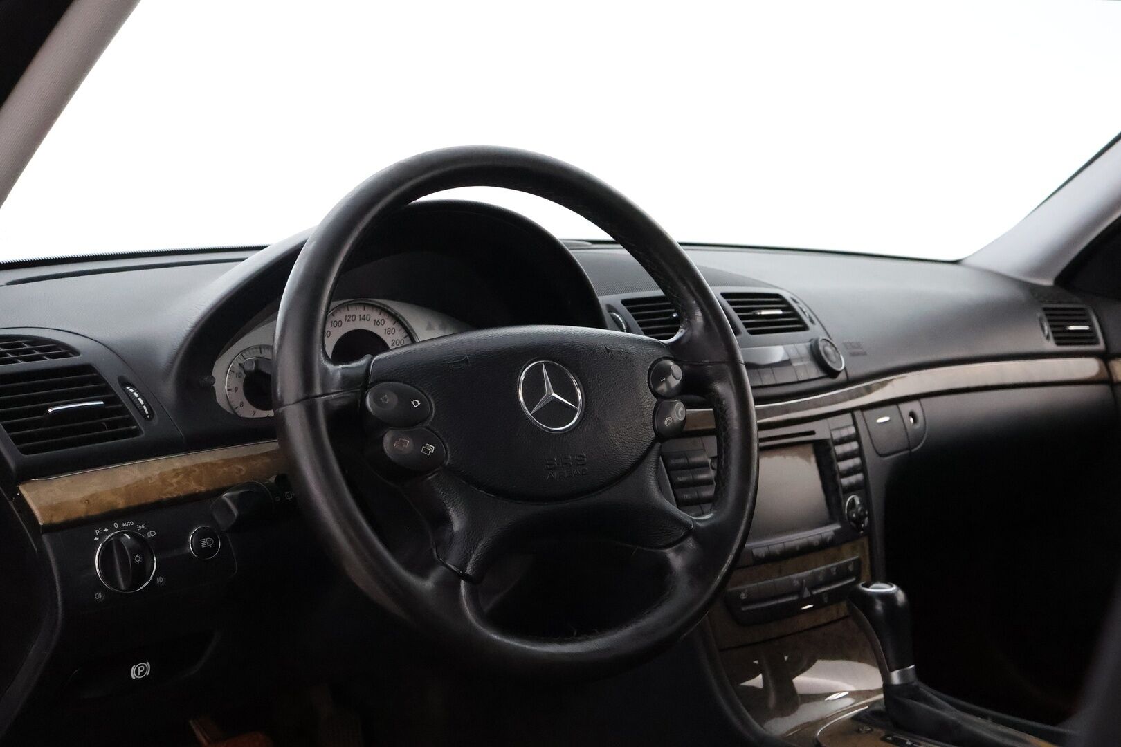 Mercedes-Benz E 2007 E 320 CDI Farmari (AC) 5ov 2987cm3 A *MYYDÄÄN HUUTOKAUPAT.COM*