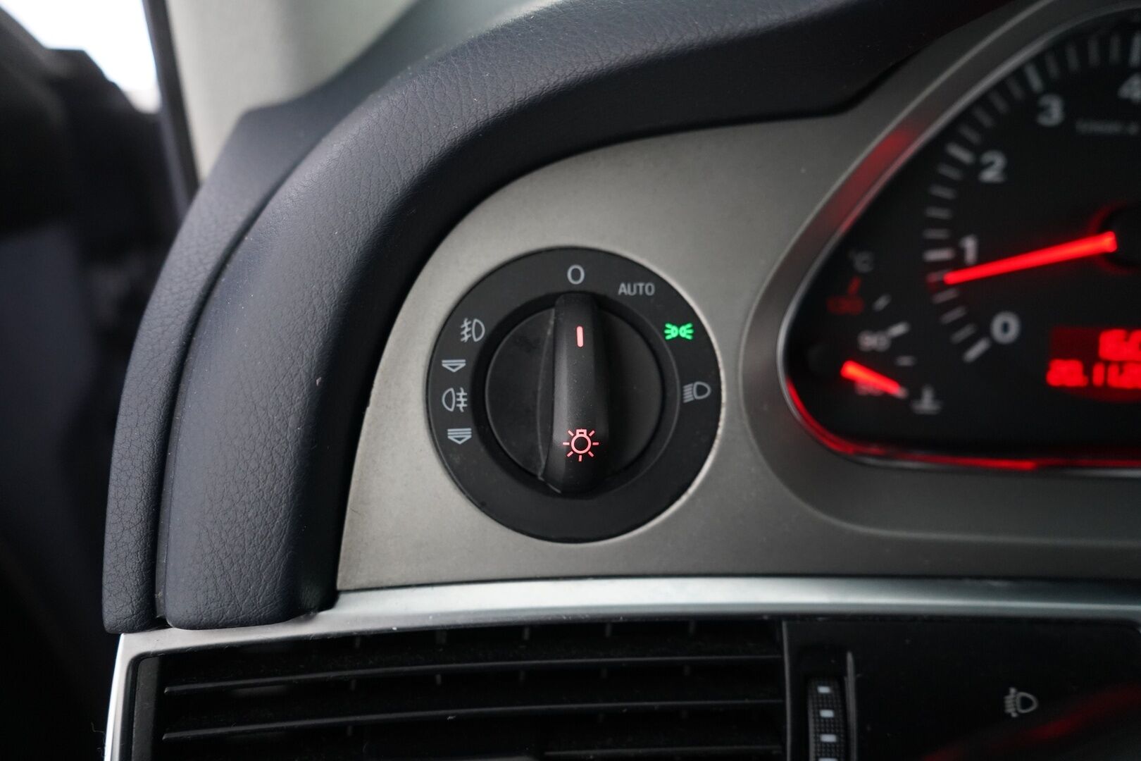 Audi A6 2007 Avant Business 2,0 Turbo FSI 125 kW * - YritysOutlet - Myydään vain yrityksille * - Suomi-auto / Kahdet renkaat / Hyvät huollot