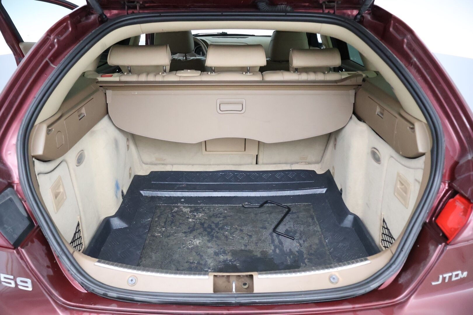 Alfa Romeo 159 2007 Sportwagon 2.4JTD Aut. - -YritysOutlet - Myydään vain yrityksille