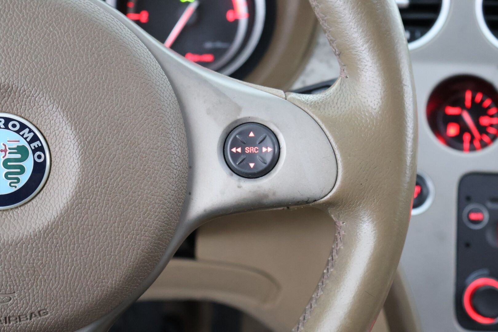 Alfa Romeo 159 2007 Sportwagon 2.4JTD Aut. - -YritysOutlet - Myydään vain yrityksille