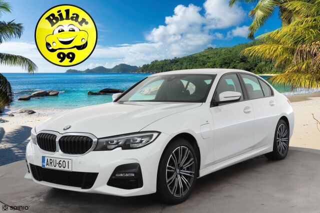 BMW 330 2021