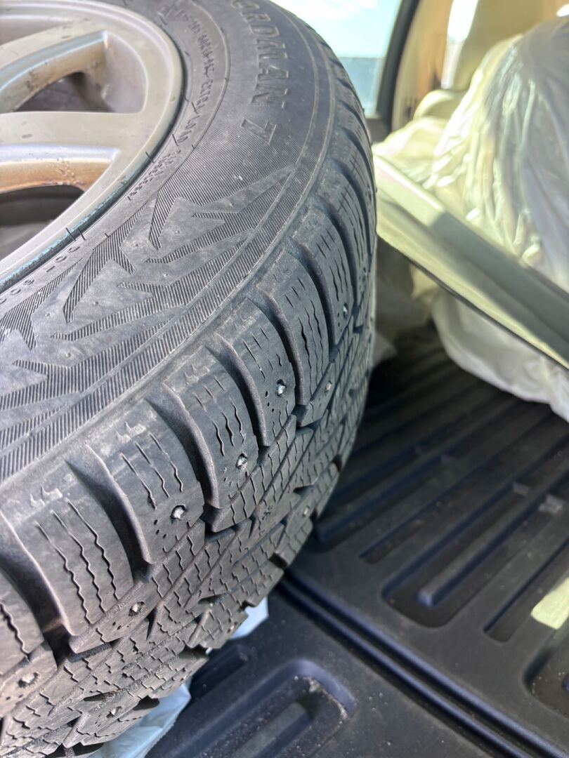 Volvo V70 2009 2,4D Momentum aut- YritysOutlet - Myydään vain yrityksille - Webasto / Vetokoukku / 2x renkaat / Hyvä huoltohistoria