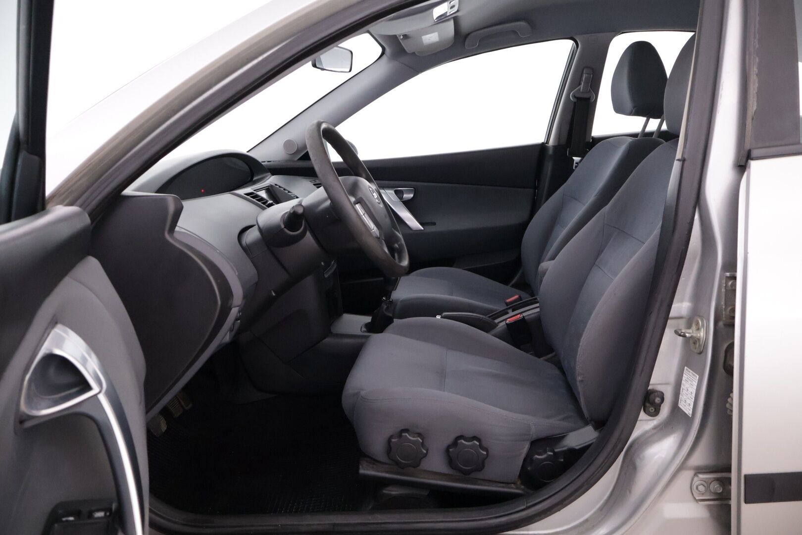 Nissan Primera 2005 4D PRIMERA HATCHBACK 1.6-FDGP12/268 - YritysOutlet - Myydään vain yrityksille
