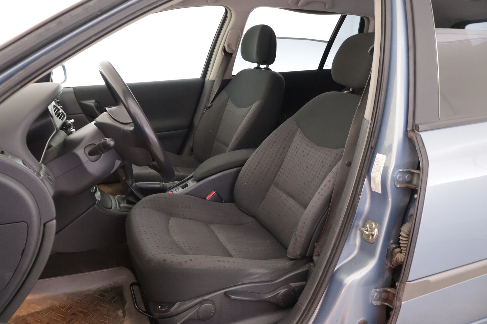 Renault Laguna 2005 BREAK 2.0 16V AUTOMATIC ** YritysOutlet - Myydään vain yrityksille **