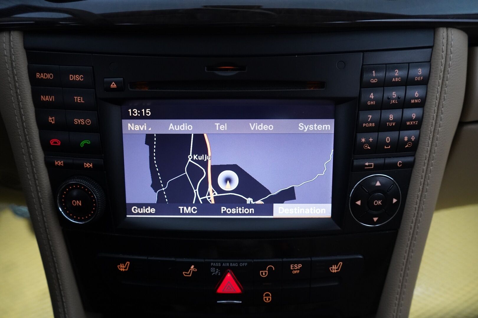 Mercedes-Benz CLS 2007 350 CGI *Myydään huutokaupat.com sivulla* - Lohkolämmitin / Peruutuskamera / Bluetooth / Vakionopeudensäädin /  Muistipenkki / Navi / Nahkasisusta / Suomi-auto 