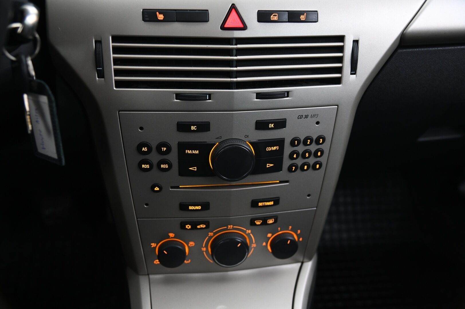 Opel Astra 2007 5D ASTRA STW 1.6-AHL35/270 *-  YritysOutlet - Myydään vain yrityksille -* - YritysOutlet - Myydään vain yrityksille *OPC line / Koukku / Vakkari*