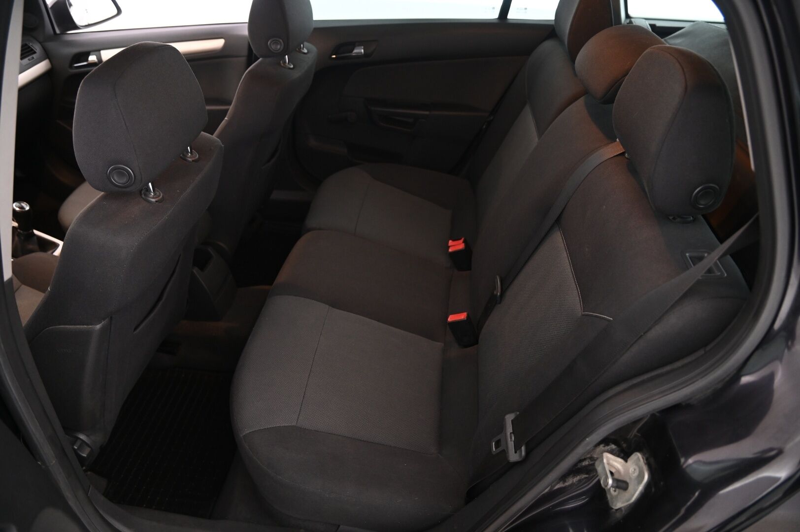 Opel Astra 2007 5D ASTRA STW 1.6-AHL35/270 *-  YritysOutlet - Myydään vain yrityksille -* - YritysOutlet - Myydään vain yrityksille *OPC line / Koukku / Vakkari*