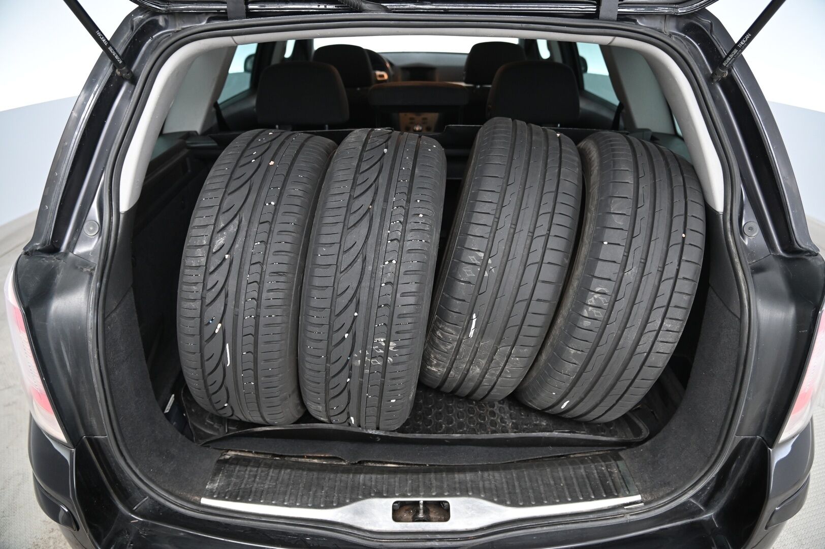 Opel Astra 2007 5D ASTRA STW 1.6-AHL35/270 *-  YritysOutlet - Myydään vain yrityksille -* - YritysOutlet - Myydään vain yrityksille *OPC line / Koukku / Vakkari*