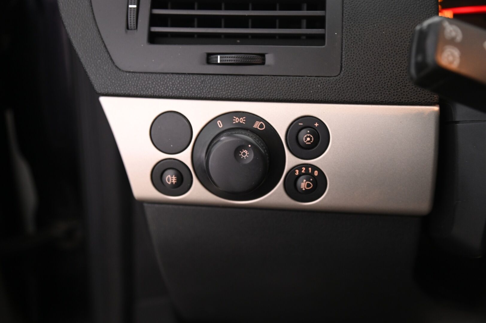 Opel Astra 2007 5D ASTRA STW 1.6-AHL35/270 *-  YritysOutlet - Myydään vain yrityksille -* - YritysOutlet - Myydään vain yrityksille *OPC line / Koukku / Vakkari*