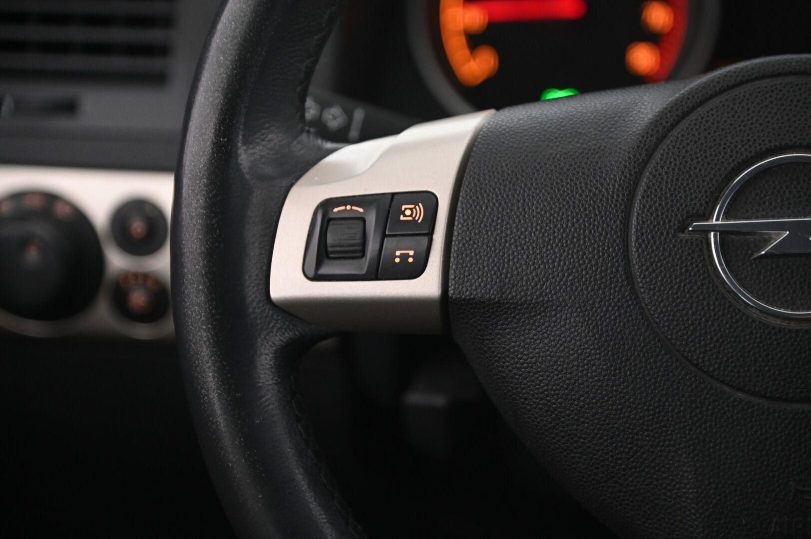 Opel Astra 2007 5D ASTRA STW 1.6-AHL35/270 *-  YritysOutlet - Myydään vain yrityksille -* - YritysOutlet - Myydään vain yrityksille *OPC line / Koukku / Vakkari*