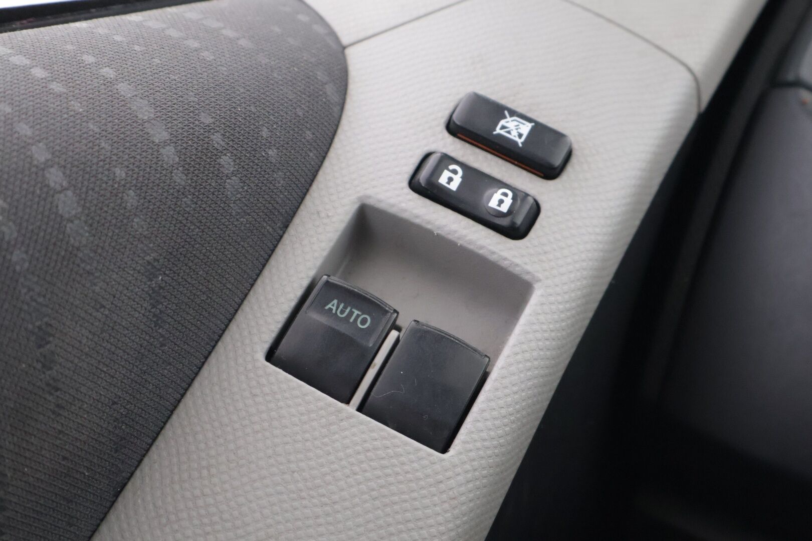 Toyota Yaris 2009 1,33 Dual VVT-i Stop & Start Linea Sol 5ov * YritysOutlet - Myydään vain yrityksille *
