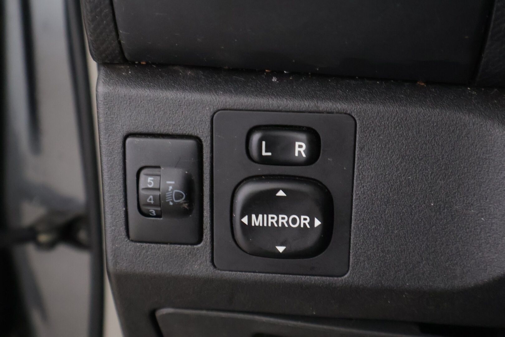Toyota Yaris 2009 1,33 Dual VVT-i Stop & Start Linea Sol 5ov * YritysOutlet - Myydään vain yrityksille *