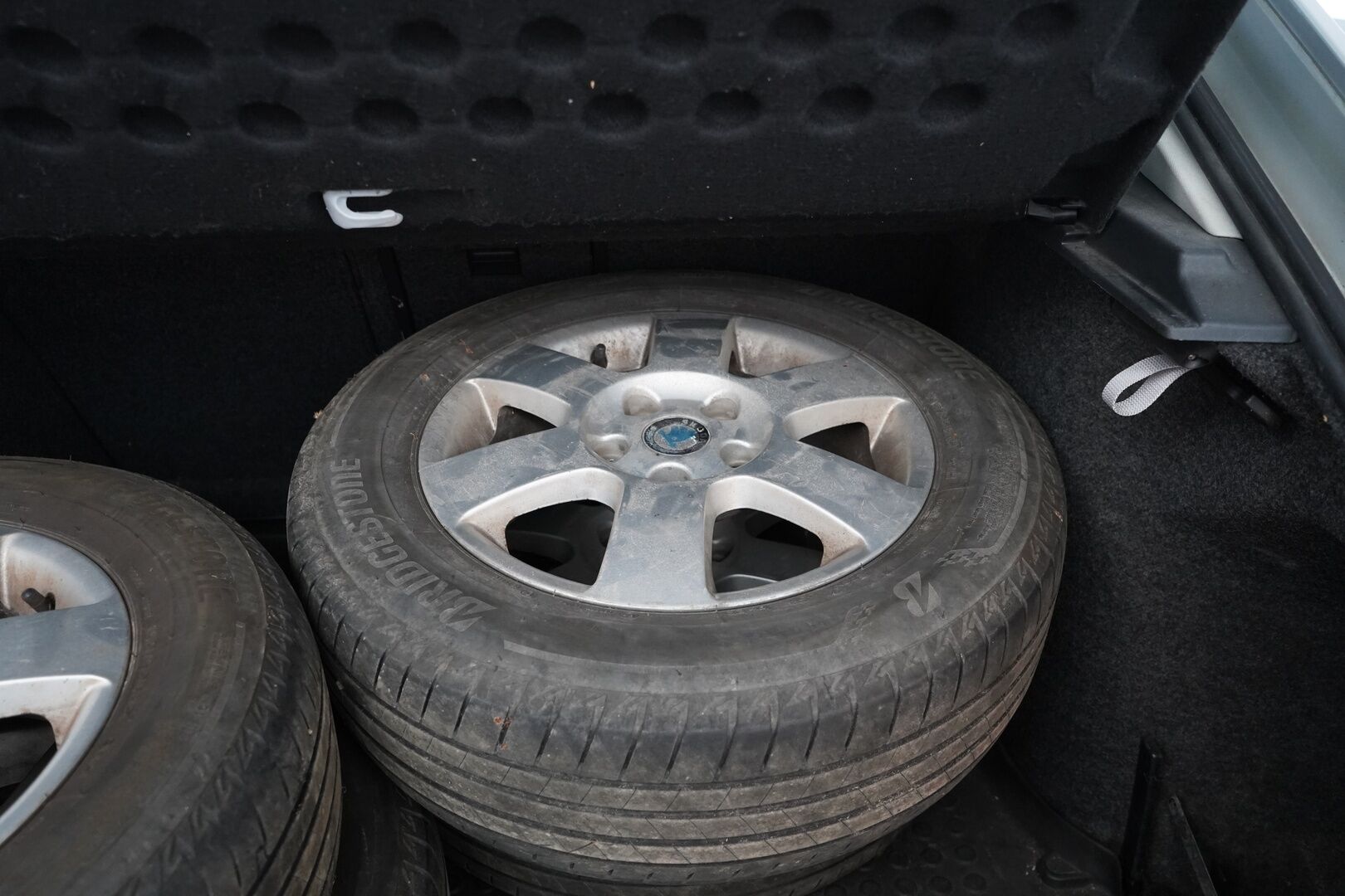 Skoda Octavia 2006 1.9 TDI Elegance *Myydään huutokaupat.com sivulla* - Vakkari / Lohko / Suomi-auto / Ilmasointi 