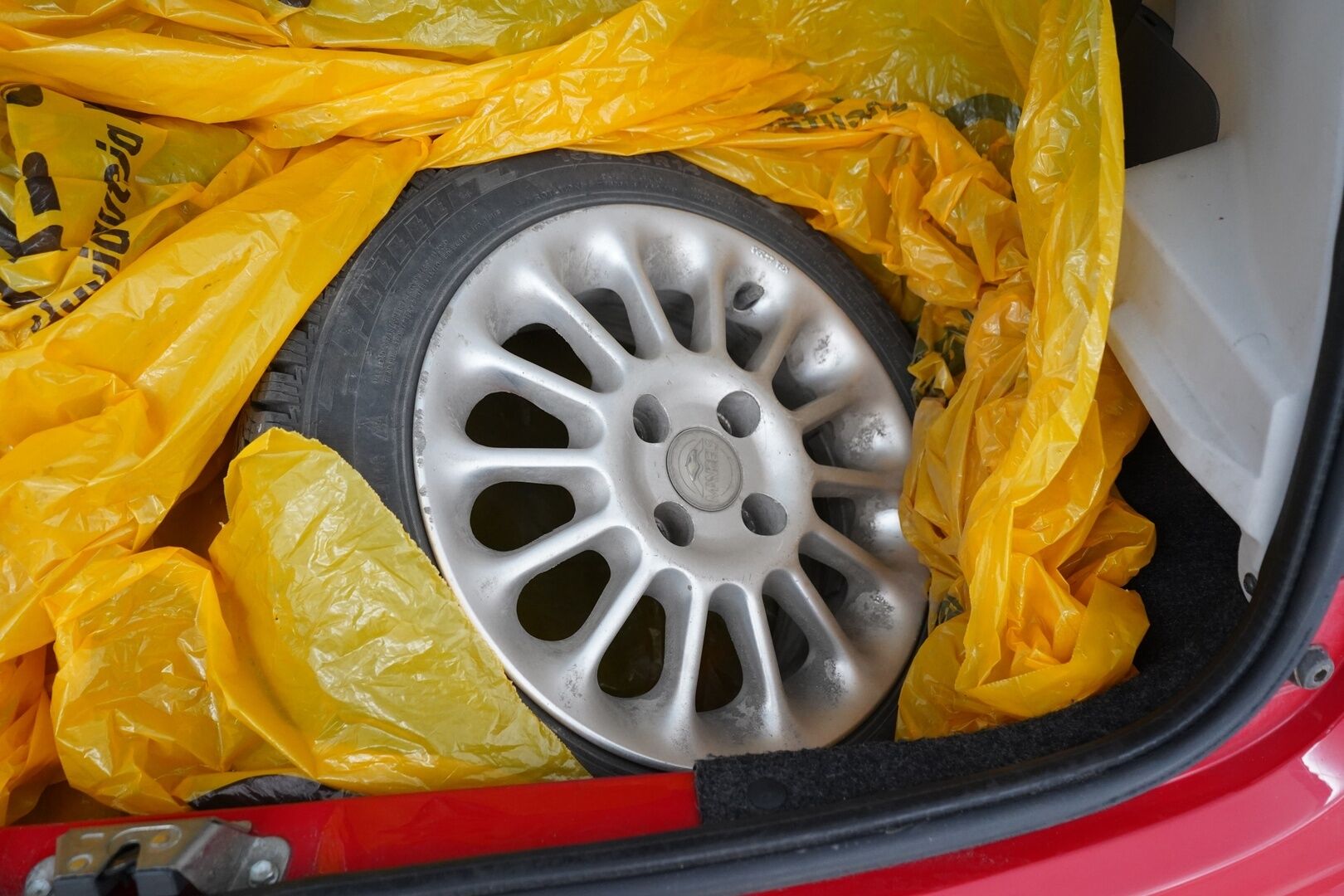 Citroen C1 2009 1,0i Economique 3ov YritysOutlet - Myydään vain yrityksille - Suomi-auto / Kahdet renkaat / Huoltokirja / Siisti! 
