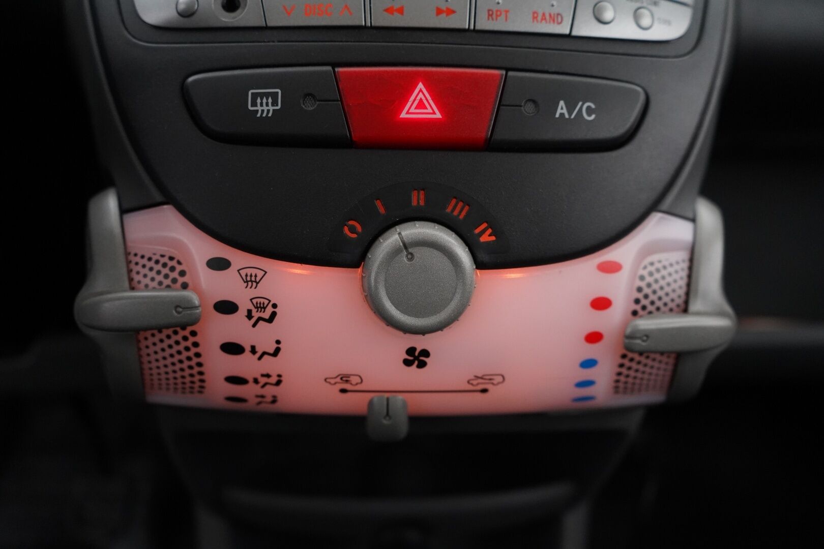 Citroen C1 2009 1,0i Economique 3ov YritysOutlet - Myydään vain yrityksille - Suomi-auto / Kahdet renkaat / Huoltokirja / Siisti! 