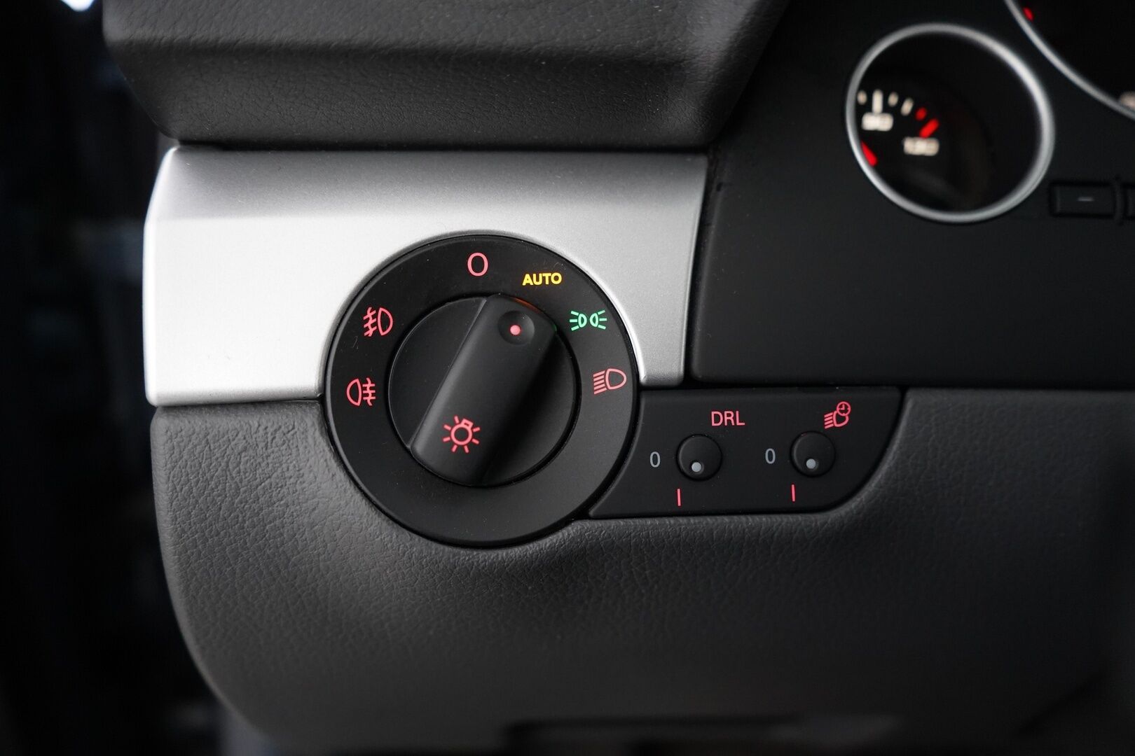 Seat Exeo 2009 2,0 TSI Style *Ilmastointi / Vakkari / Lohko* - Juuri katsastettu & Huollettu / Tehokkaammalla moottorilla / Siisti / Suomi-auto