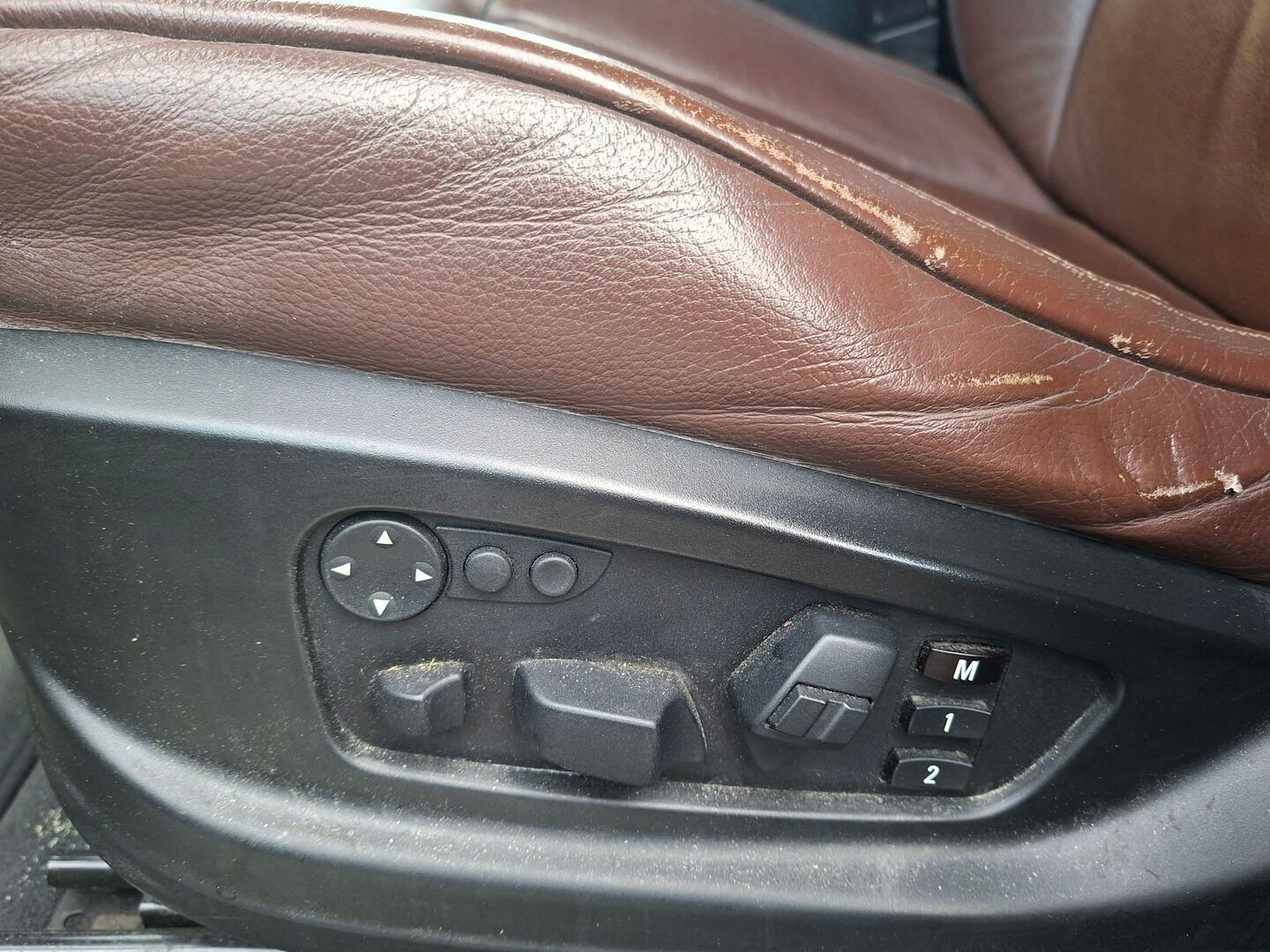BMW X5 2009 A E70 SAV - YritysOutlet - Myydään vain yrityksille - – Tämä auto myydään YritysOutlet -valikoimasta vain yritykselle