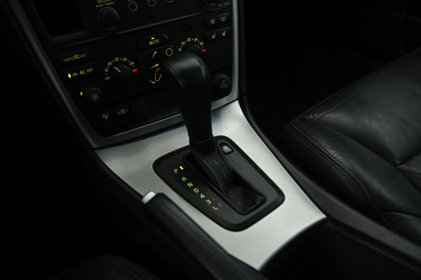 Volvo V70 2007 V70 2.4 *MYYDÄÄN HUUTOKAUPAT .COM* - Myydään huutokaupat.com