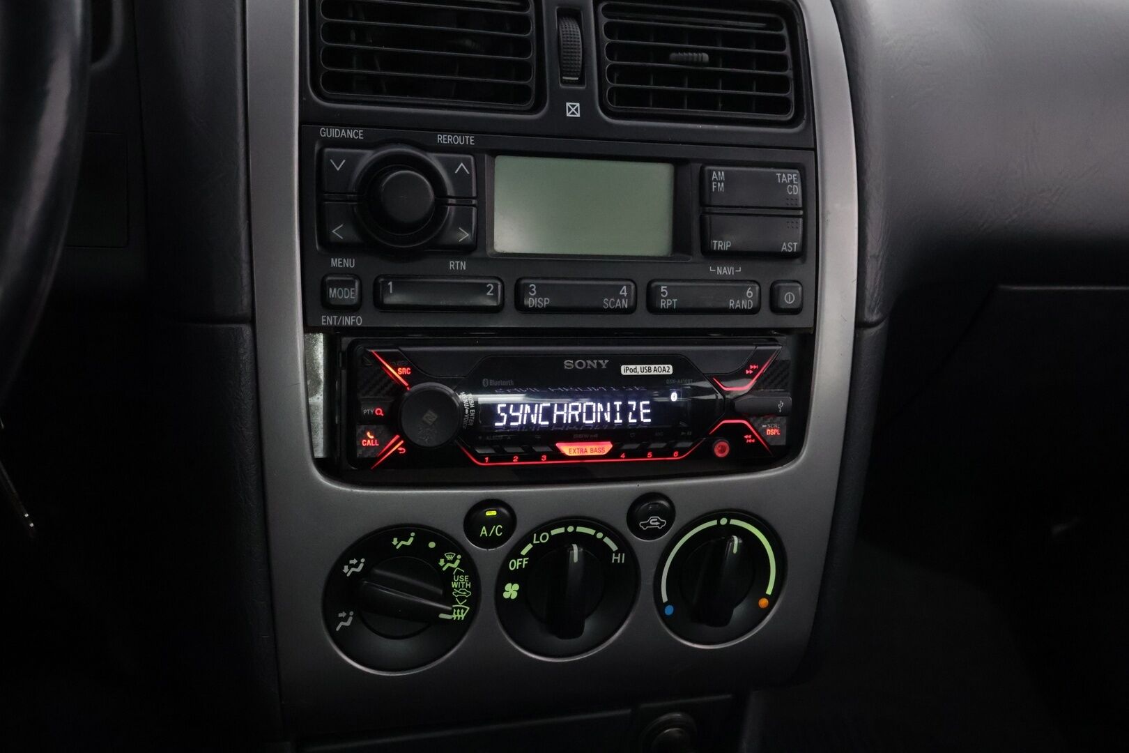 Toyota Avensis 2002 MYYDÄÄN HUUTOKAUPAT.COM!