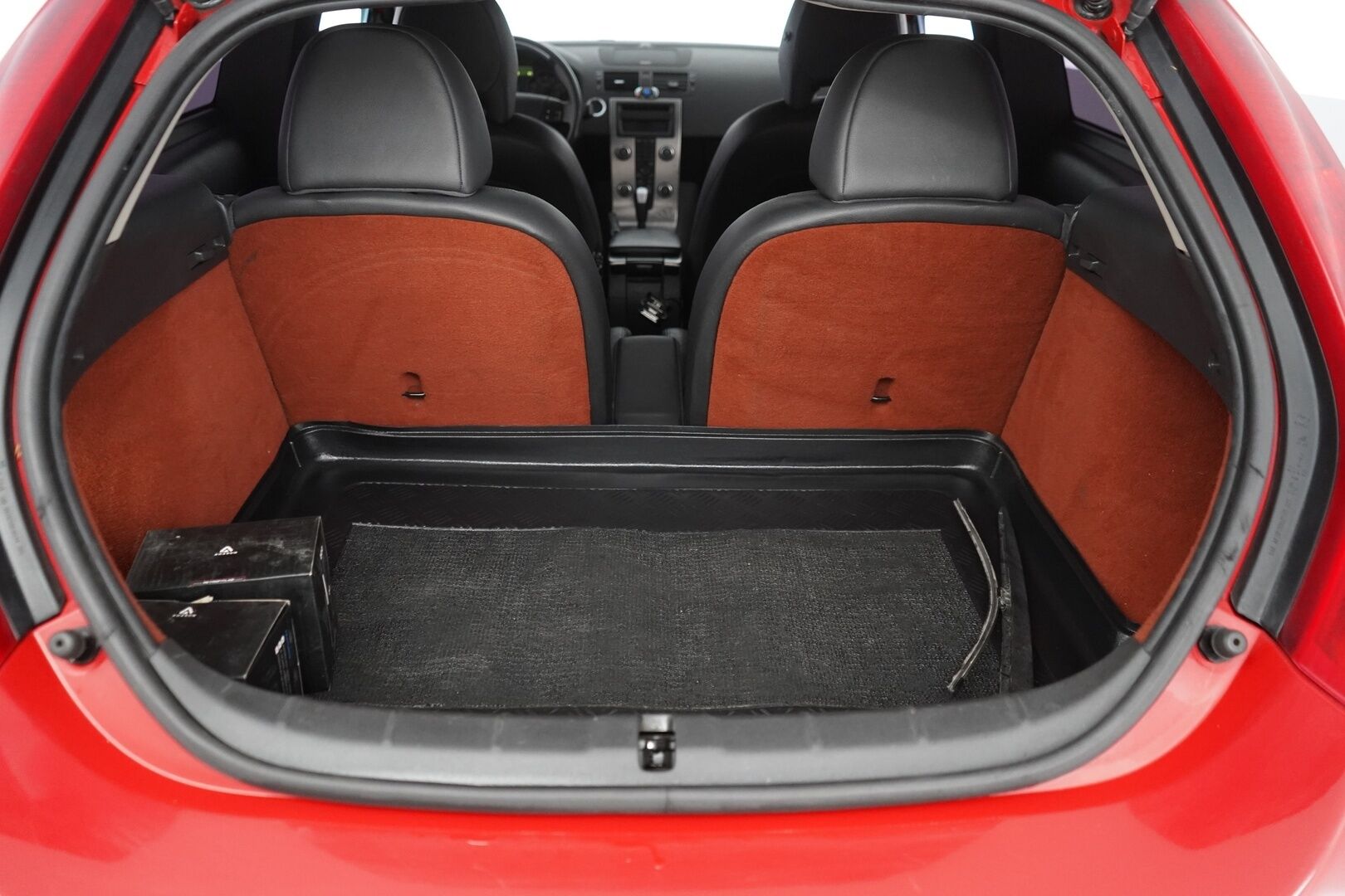 Volvo C30 2007 T5 (220 hv) Summum aut *BLIS / Muistipenkki / Tutkat / Nahat* - TODELLA säännölliset huollot / Jakohihna vaihdettu 09.2025 / Suomi-auto / Kahdet renkaat aluvantein