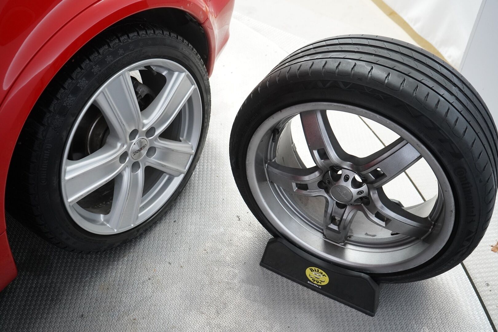 Volvo C30 2007 T5 (220 hv) Summum aut *BLIS / Muistipenkki / Tutkat / Nahat* - TODELLA säännölliset huollot / Jakohihna vaihdettu 09.2025 / Suomi-auto / Kahdet renkaat aluvantein