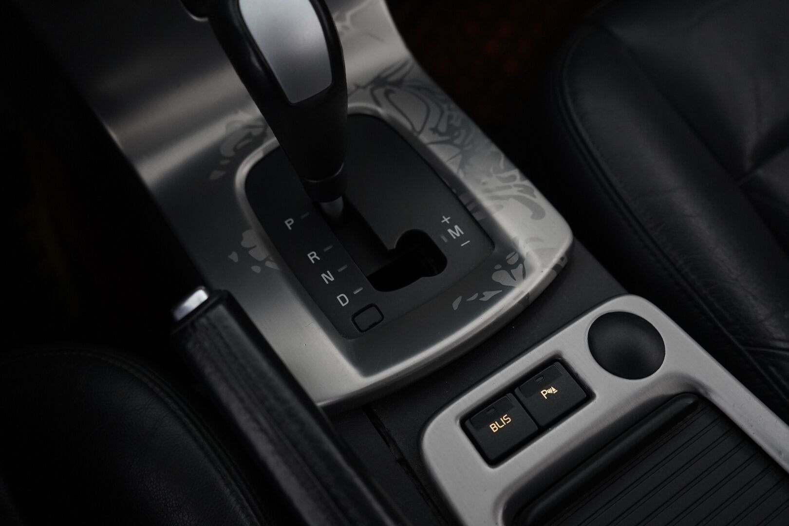 Volvo C30 2007 T5 (220 hv) Summum aut *BLIS / Muistipenkki / Tutkat / Nahat* - TODELLA säännölliset huollot / Jakohihna vaihdettu 09.2025 / Suomi-auto / Kahdet renkaat aluvantein