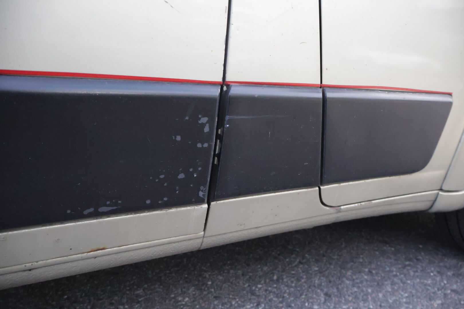 Fiat Ducato 2007 Maxi 20 2,3 Multijet (H3L3) 15 m3 , ka - Myydään vain Yritys-Outlet | Myydään vain Huutokaupat.com | TODELLA SIISTI JA RUOSTEETON | Webasto | Koukku | 2x renkaat ja vanteet
