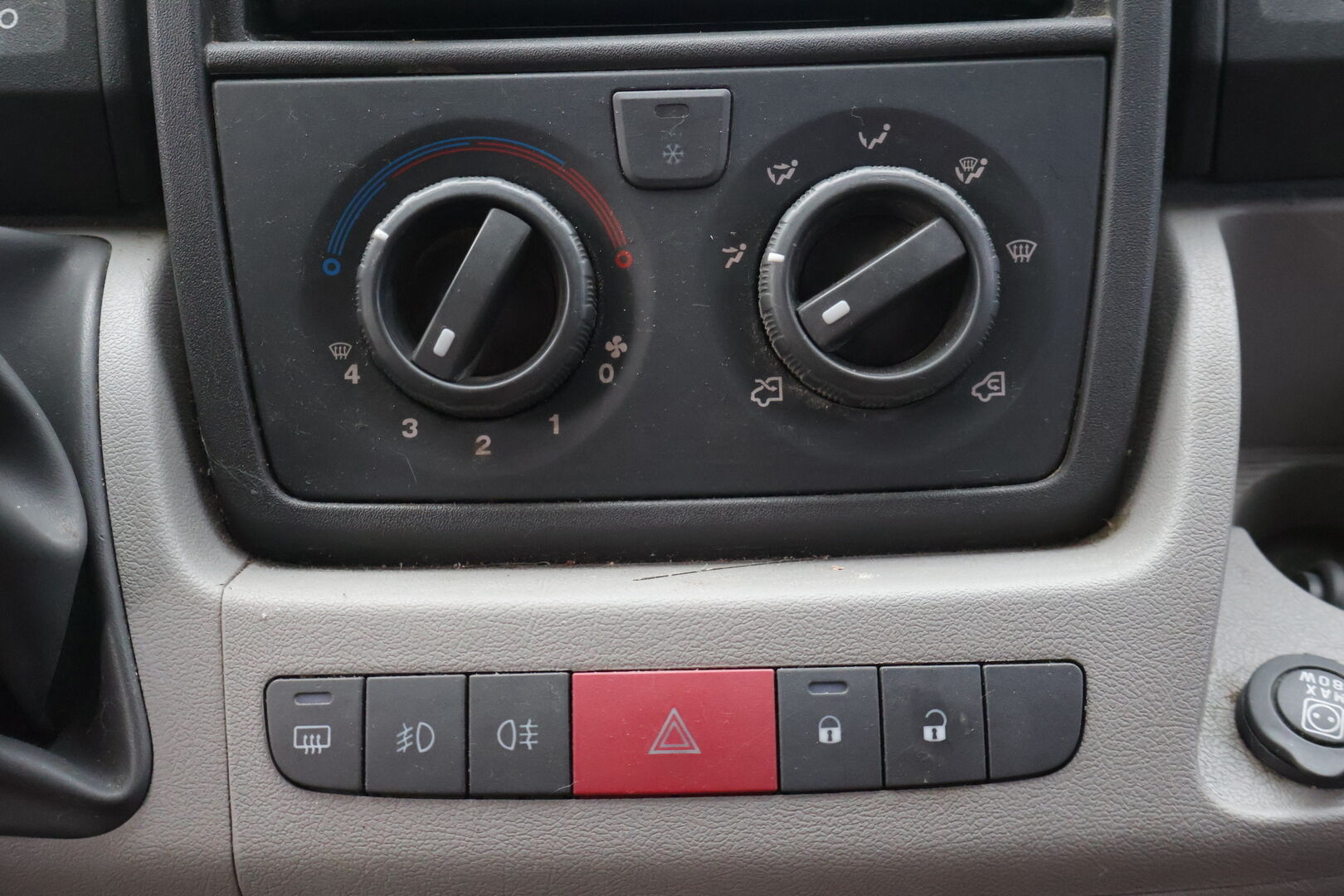 Fiat Ducato 2007 Maxi 20 2,3 Multijet (H3L3) 15 m3 , ka - Myydään vain Yritys-Outlet | Myydään vain Huutokaupat.com | TODELLA SIISTI JA RUOSTEETON | Webasto | Koukku | 2x renkaat ja vanteet